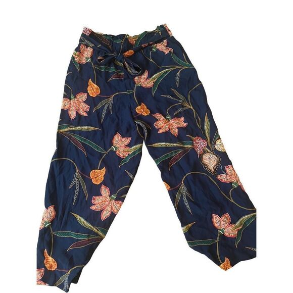 Loft Capri Fluid Pants Navy Floral Pockets Viscose - Picture 2 of 2